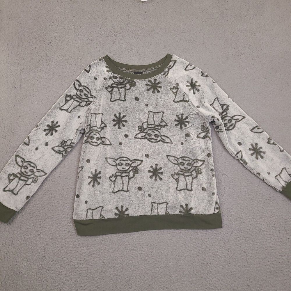 Star Wars Yoda Grogu Womens Sweater Large Green White Long Sleeve Fleece